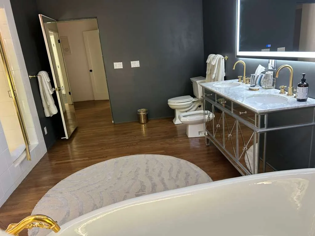 Move-In and Move-Out Cleaning